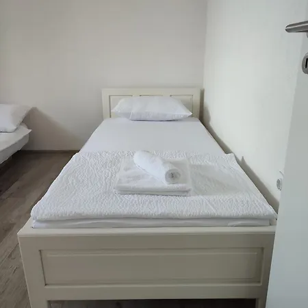 A&a Apartment